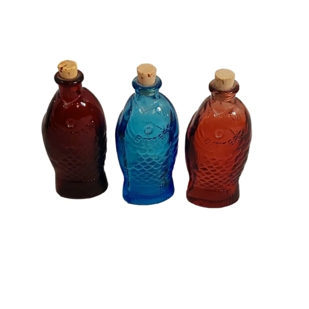 VINTAGE WHEATON TRIO FISH GLASS BOTTLE FLASK WITH CORK‎